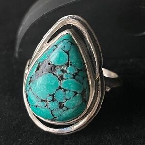 Beautiful turquoise sliver ring